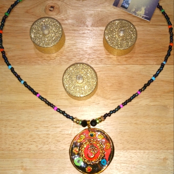 Om 🕉 emblem necklace - Picture 1 of 3